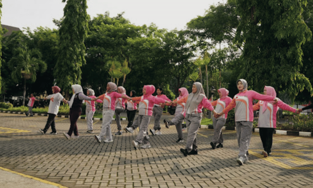 Perempuan sebagai Penggerak Utama Gaya Hidup Sehat di Masyarakat